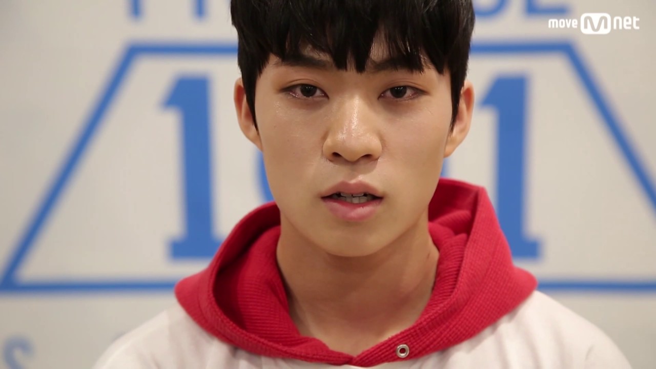 produce 101 s2 special eye contact byun hyun min k produce 101 s2 special eye contact byun hyun min k