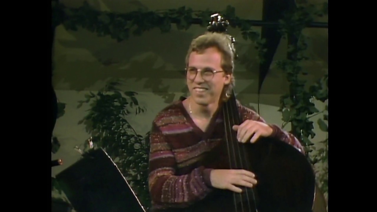 Standup bass jazz solo Marc Johnson 1983 YouTube
