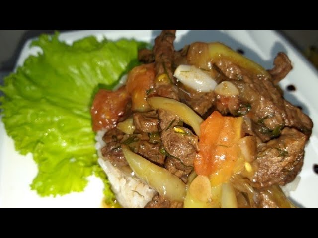 Keksa ayollar eshakda sikishadi