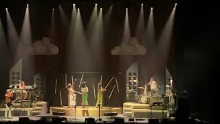 St. Vincent - Pay Your Way in Pain (live)