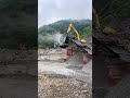 Mobile box-type crushing production line, capable of producing both stones and sand.#mobilecrusher