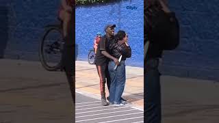 Delincuente toma de rehén a una transeúnte tras un intento de hurto en Bogotá | CityTv