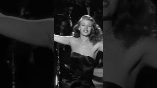 Celebrity 10 ICONIC Dresses of Classic Hollywood – Pure Glamour! 💃 Net Worth