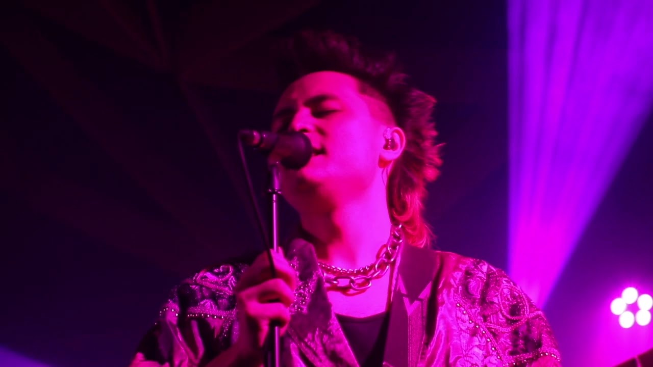 Watch Wingtips - Minimalistic (VALENTINE'S DAY CYBER STREAM) on YouTube Watch Wingtips - Minimalistic (VALENTINE'S DAY CYBER STREAM) on YouTube