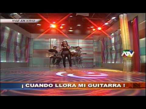 NICOLE PRESENTA CD MAGALY.divx