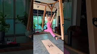 This Is What Perfect Splits Look Like Without The Floor