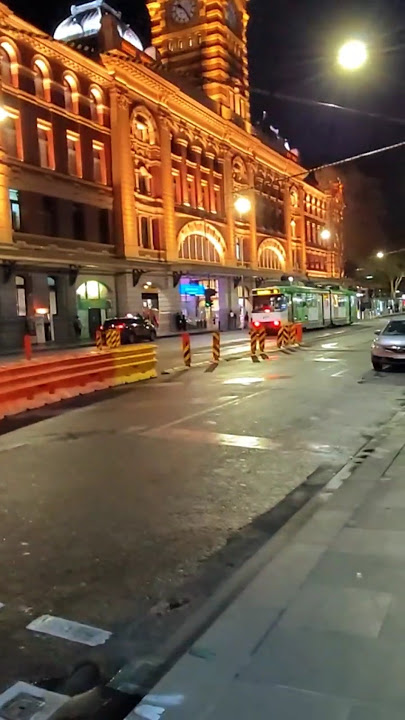 플린더스 스트리트역, 멜버른 🇦🇺  Flinders Street Station Day & Night 🌞🌙