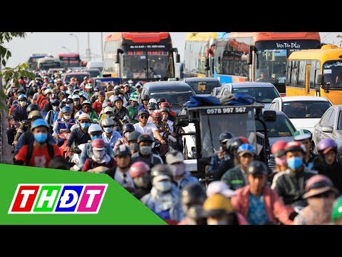 Video Công nhân từ Bình Dương đổ về quê, giao thông kẹt cứng... - youtube