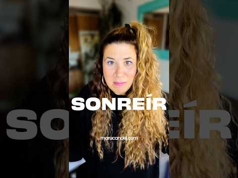 Sonreír de más | Maru Candel