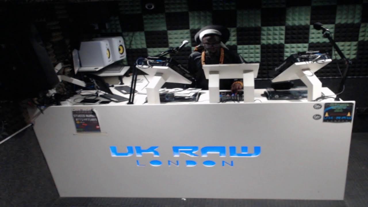 ROOTS HITEK-UKDUBSTORY-220226