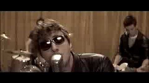 Kids in Glass Houses - Saturday