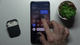 How to Turn On Flashlight in XIAOMI Mi 10 Pro – Flashlight Option screenshot 3