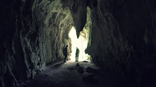 Explorando Cueva Balcón con José Abraham Bruno Cordero en el Pueblo de Florida, Puerto Rico