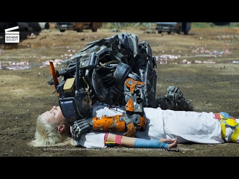 Chappie : Chappie vs. Vincent Moore CLIP HD