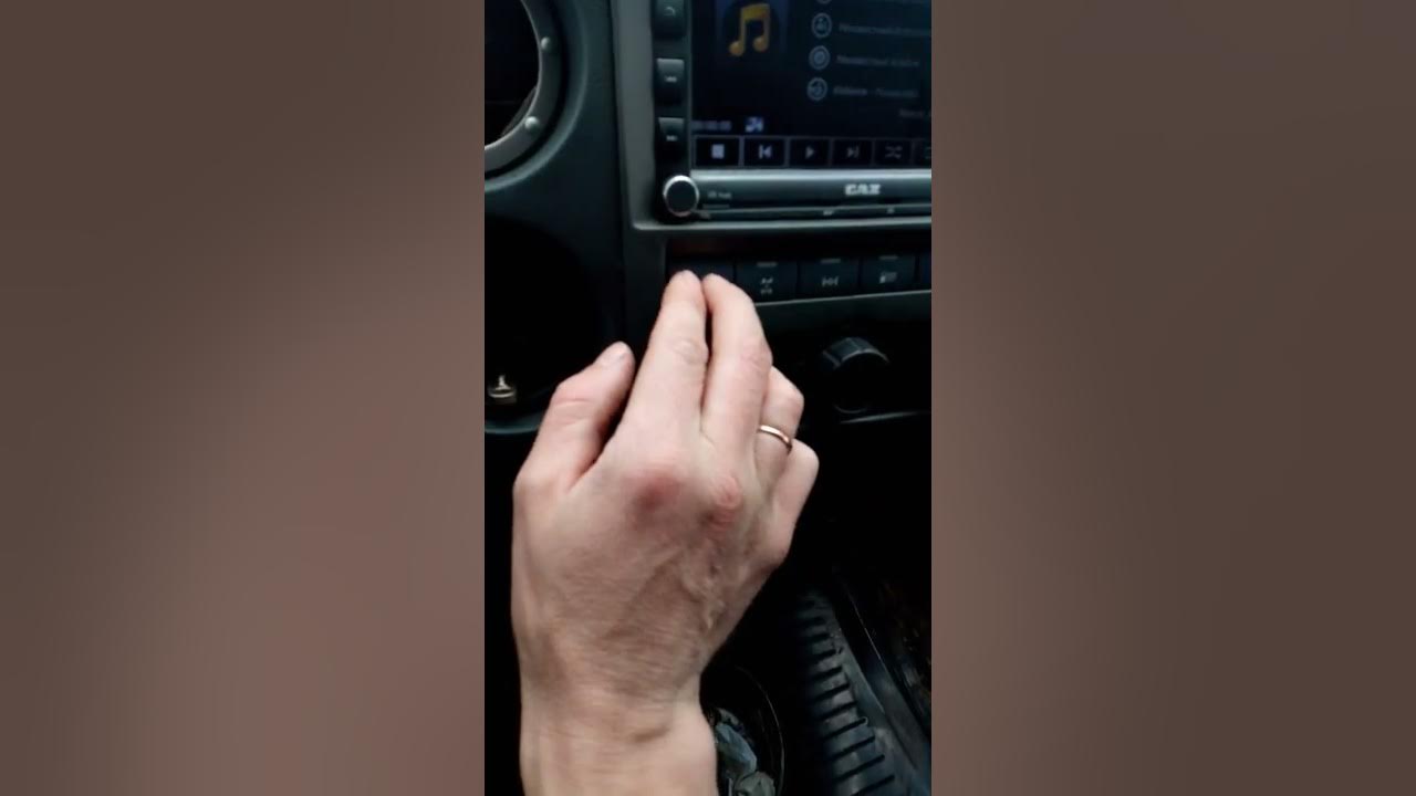 как включить подкачку колес на урале некст