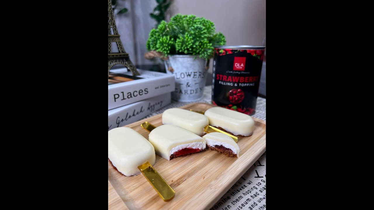 Have you ever tried a cakesicle? Try DLA's quick and easy strawberry cream cheese cakesicle recipe!