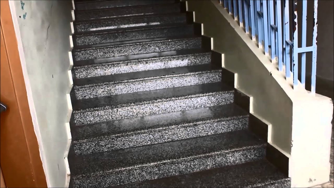 يوم في ثانويتي - تخرج الثانوية الاولى بسيهات  دفعة 2015