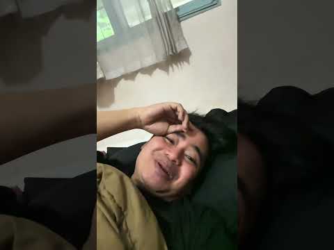 Kok bisa orang beraktifitas di Hari minggu. Opo yo gak kesel ??