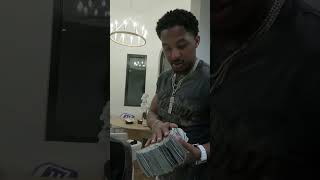 Celebrity DDG Flexes $100,000 on Stream 🍞😳 Profile