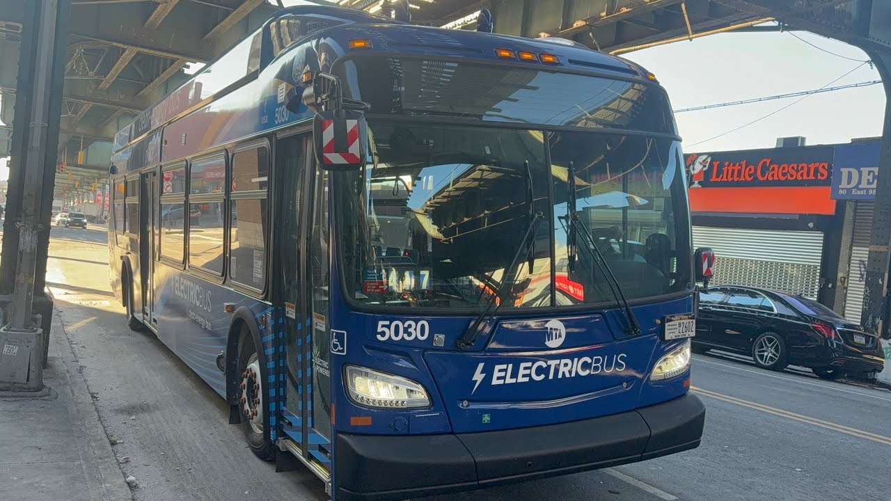 No.832 FILA とっても綺麗なBLUEのギャザースコート☆XL☆新品 MTA Exclusive! 2025 New Flyer XE40 Xcelsior Charge NG #5030 on the