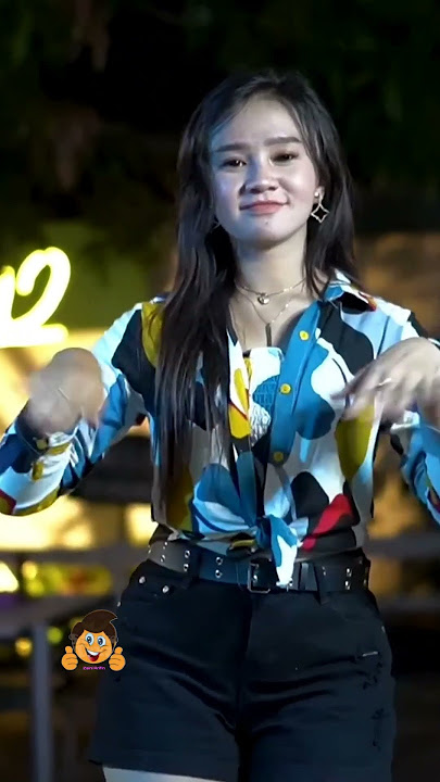 Yeyen Novita • Sonia                                                            #dj #djremix #dance