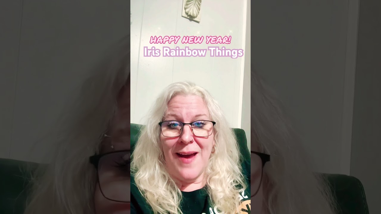 Happy new year blessings! #tarot #winterfamily #irisrainbowthings