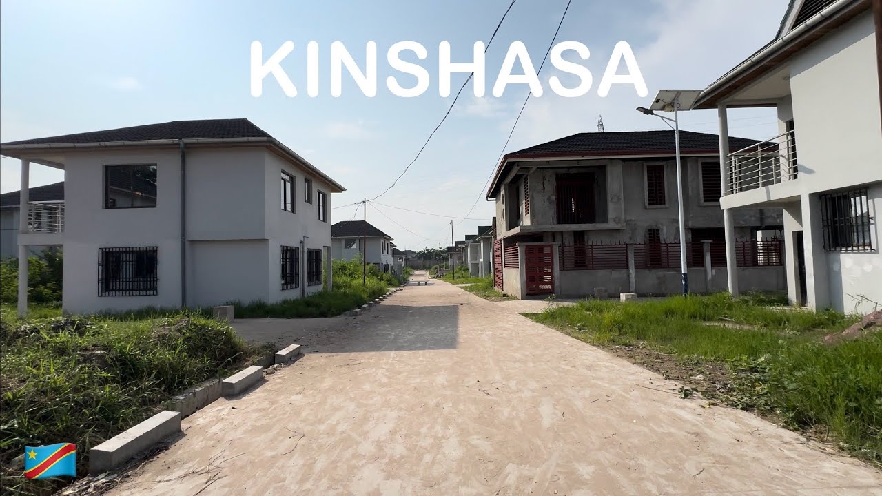 Marcher dans les rues de Kinshasa 🇨🇩 dans commune de Montgafula