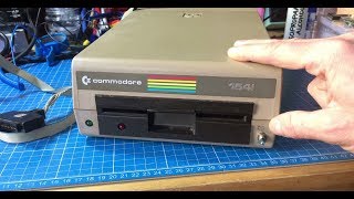 Celebrity Recreating my 1987 C64 Setup Part 2: My 1541 Disk Drive Wealth