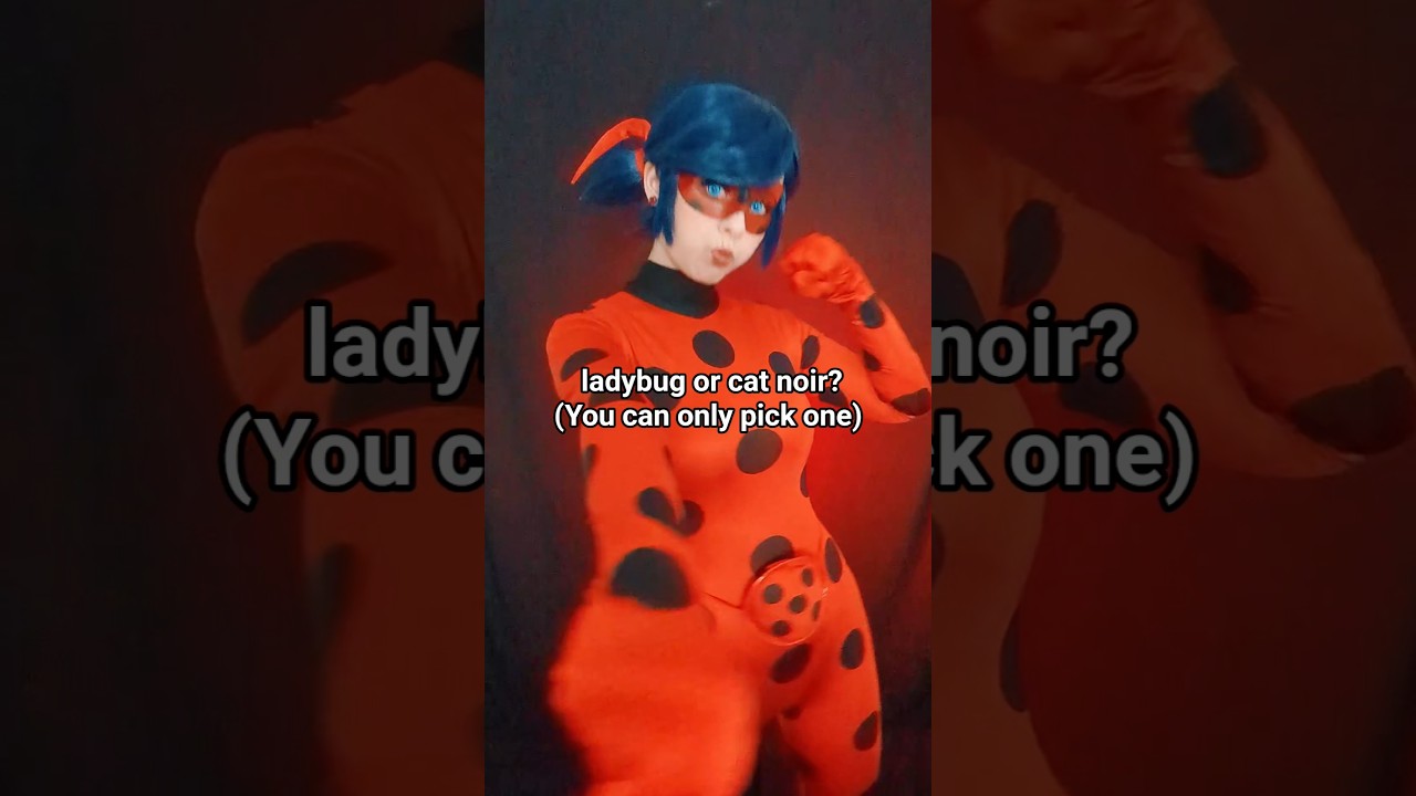 who is better? #miraculous #ladybug #catnoir  #cosplay #comiccon #roblox