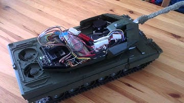 Tamiya leopard 2A6 with continu rotation turret.