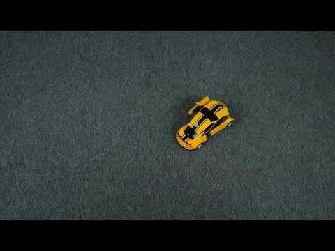 Машина-трансформер на радіокеруванні акумуляторна з пультом 2.4 ГГц підсвічуванням звуковими ефектами гумовими шинами, видео 1