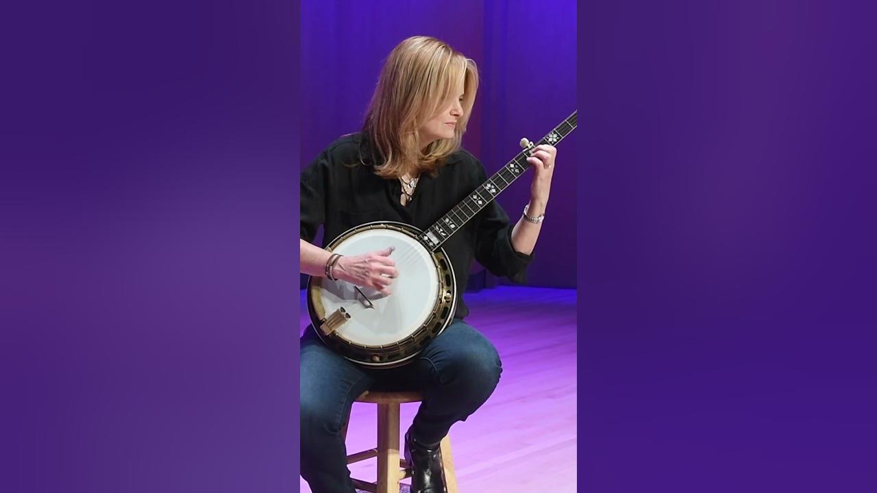 Earl Scruggs's 1928 Gibson Banjo | "Foggy Morning Breaking" by Alison Brown