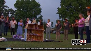 Video: Candlelight vigil held Wednesday night to remember lives lost to domestic violence