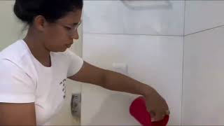 Transparent 4k Clean: Extreme Floor Revival with Veronica for a Fresh Shine! screenshot 2