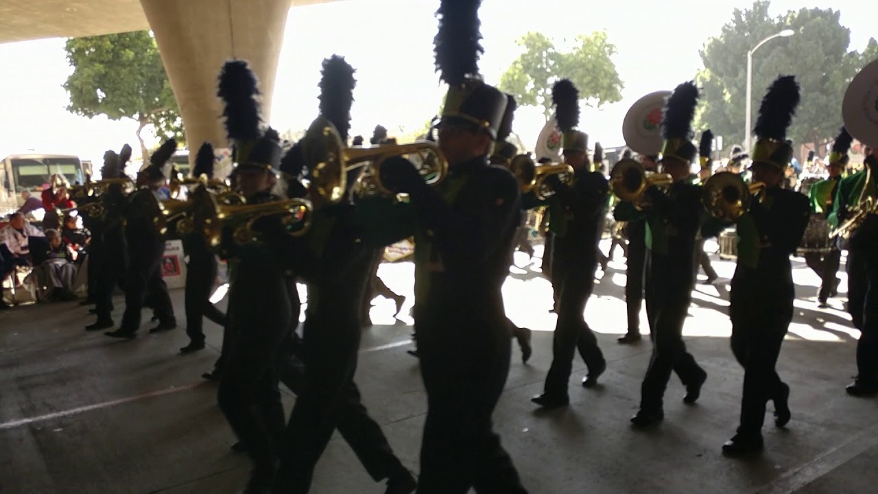 Lindbergh &quot;Spirit of St. Louis&quot; Marching Band 2018 Rose Parade - Final stretch - YouTube