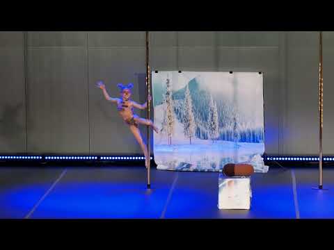 Lena Szpajcher - 3rd place KIDS 8-11 - Pole Dance Show 2023