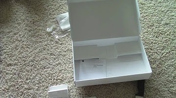 Unboxing- Apple iPad Keyboard Dock [HD]