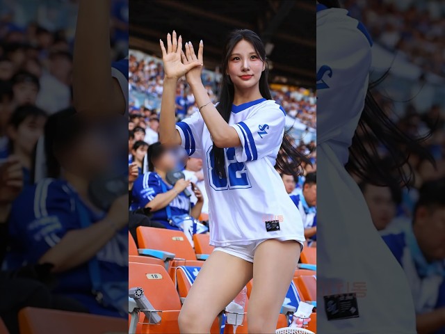 ???? 묘하게 계속 보게 되는 신비함 ????✨ 신비 Shin Bi 信妃 치어리더 아웃송 직캠 fancam