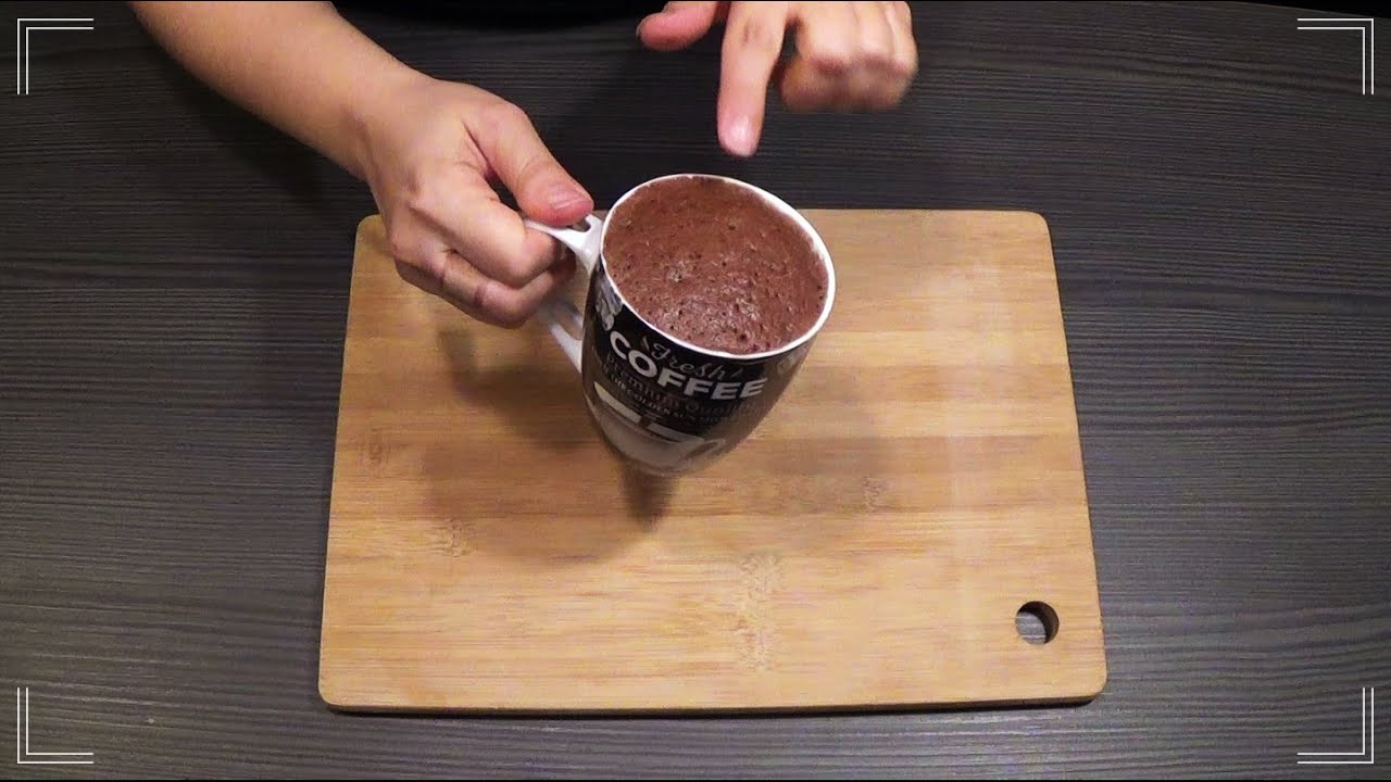 Como Fazer Bolo de Caneca de Chocolate (DELICIOSO!)