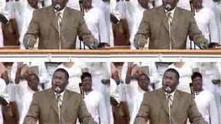 God Specializes Ending  Pastor E Dewey Smith Jr