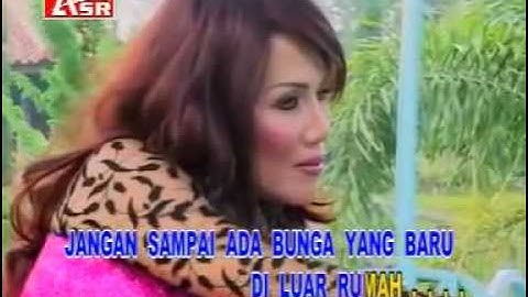 RITA SUGIARTO   DUA KURSI