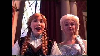 Anna & Elsa's Royal Welcome - Disneyland - Dec - 2016