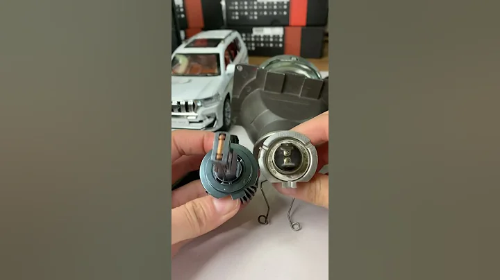 How to install the LED headlight H7 correctly?