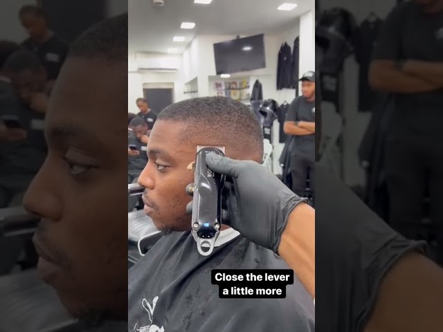 How to do a skin fade with NO barrier guide lines #shorts #haircut