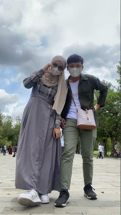 Jalan-jalan bareng pacar