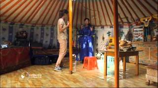 Visite d'une yourte mongole - Faut Pas Rêver en Mongolie (extrait) Visite d'une yourte mongole - Faut Pas Rêver en Mongolie (extrait)