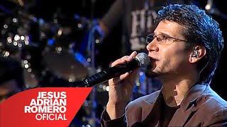 Video thumbnail of "Jesús Adrián Romero - Me Dice Que Me Ama (Video Oficial)"