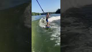 Switching stance wakesurfing#family #lake #nautique #wakesurfing #kids