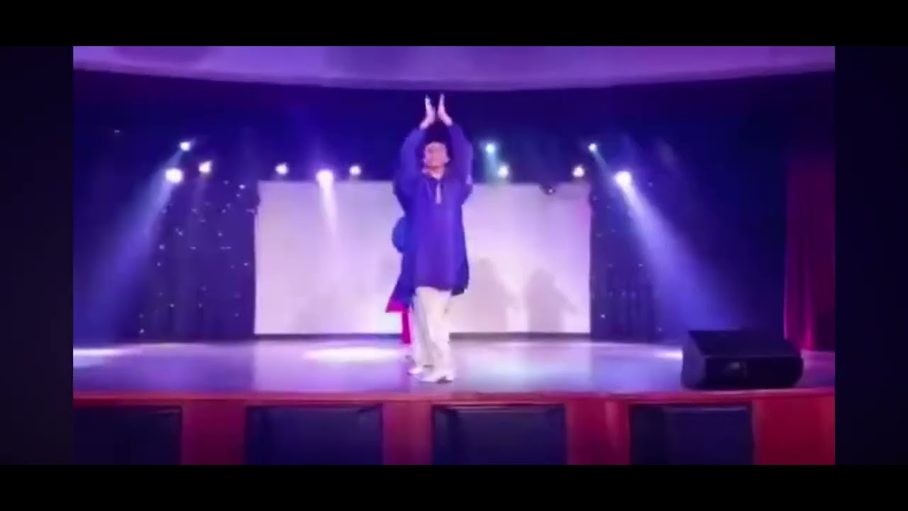 Solo yo y varios de mis bailes.(No tengo los derechos del autor ni de la música )