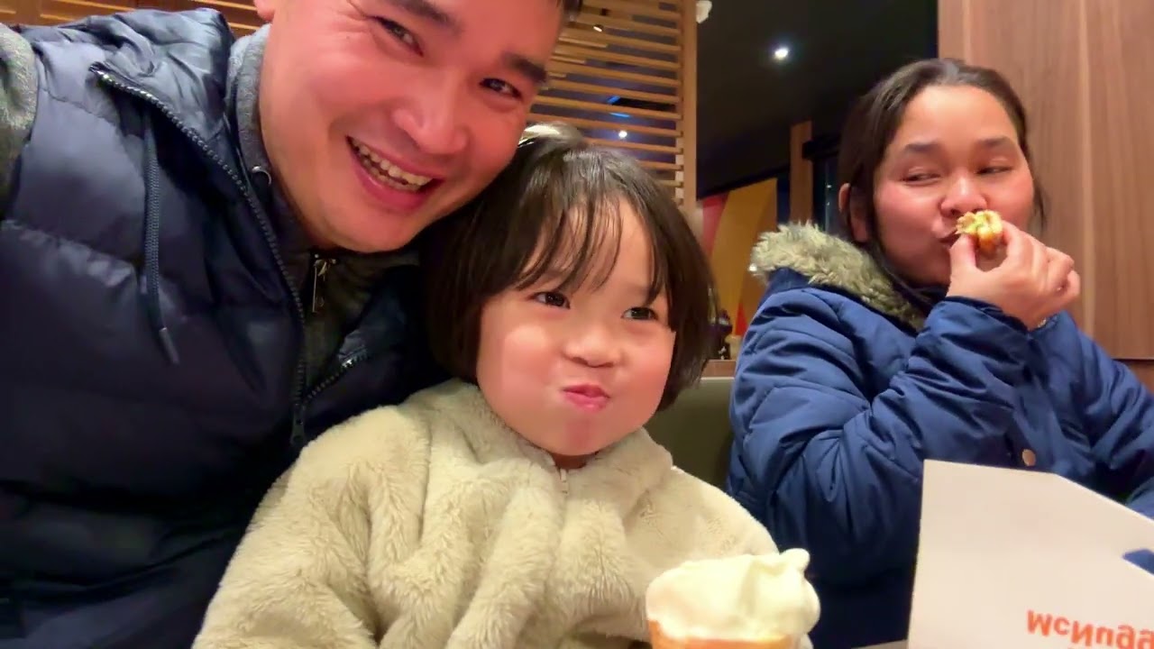 moo family time 2024 ( eating McDonald)